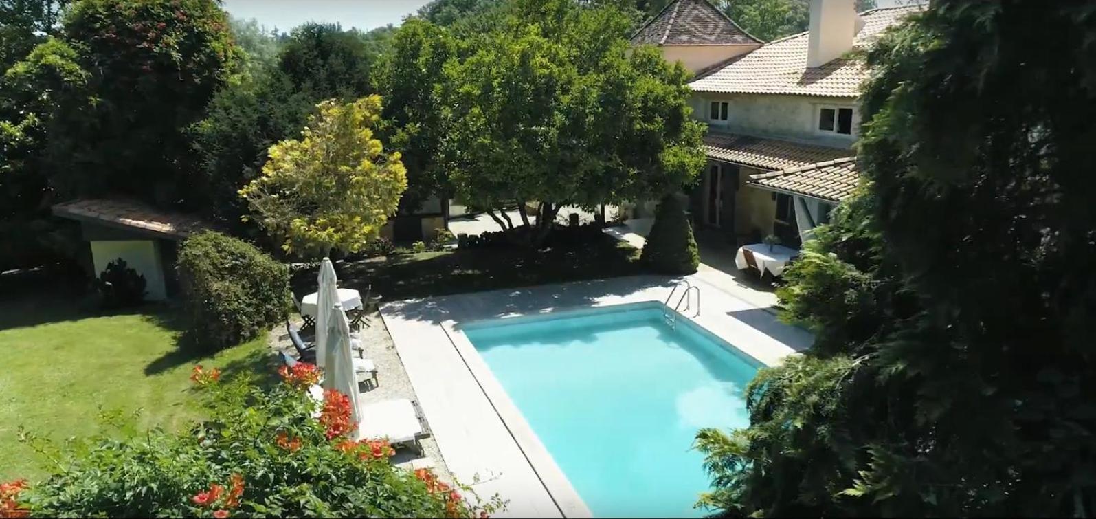 Chateau La Moune Montussan Exterior photo